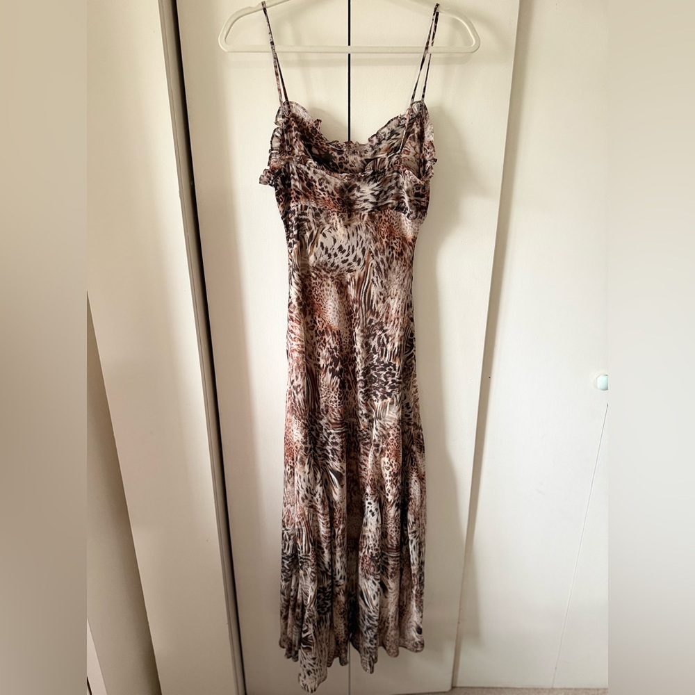Maeryn Maxi Dress in Taupe Brown Leopard ASTR the Label Size Small - Picture 8 of 11
